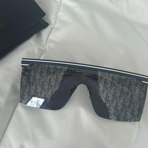 Dior sunnies!!